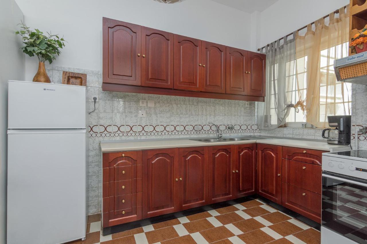 Nice 2Bedroom Apartment In Pagkrati Atene Esterno foto