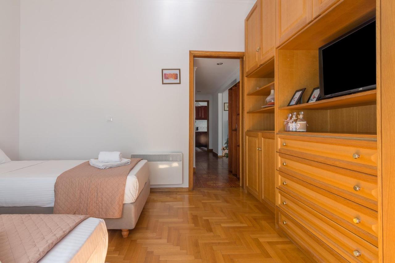 Nice 2Bedroom Apartment In Pagkrati Atene Esterno foto